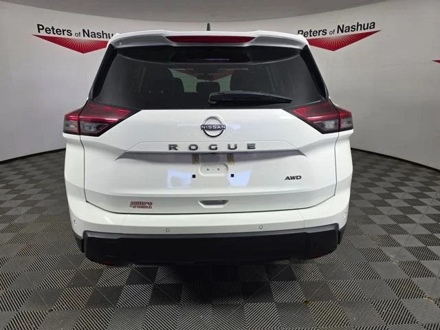 Used 2024 White Nissan S image 27