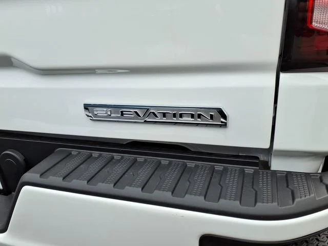 New 2026 Summit White GMC Elevation image 7