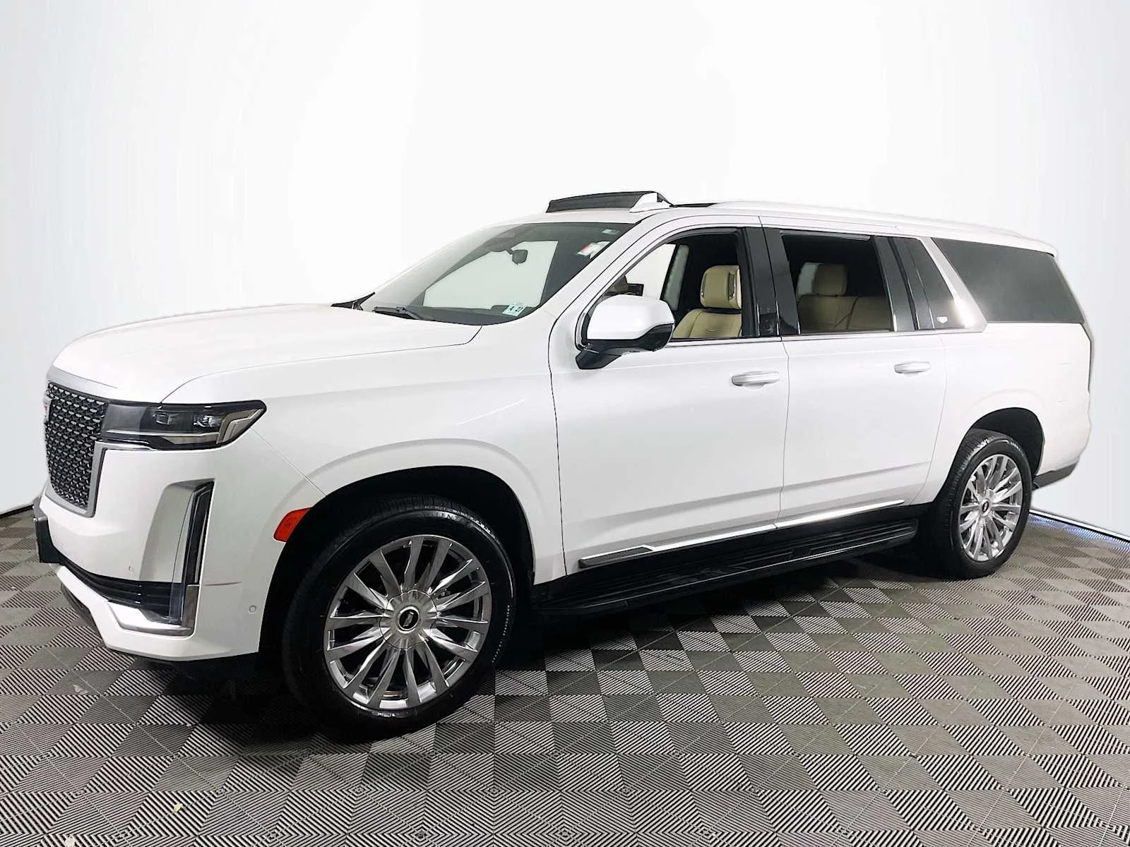 2022 Cadillac Escalade ESV 4WD Premium Luxury's photo