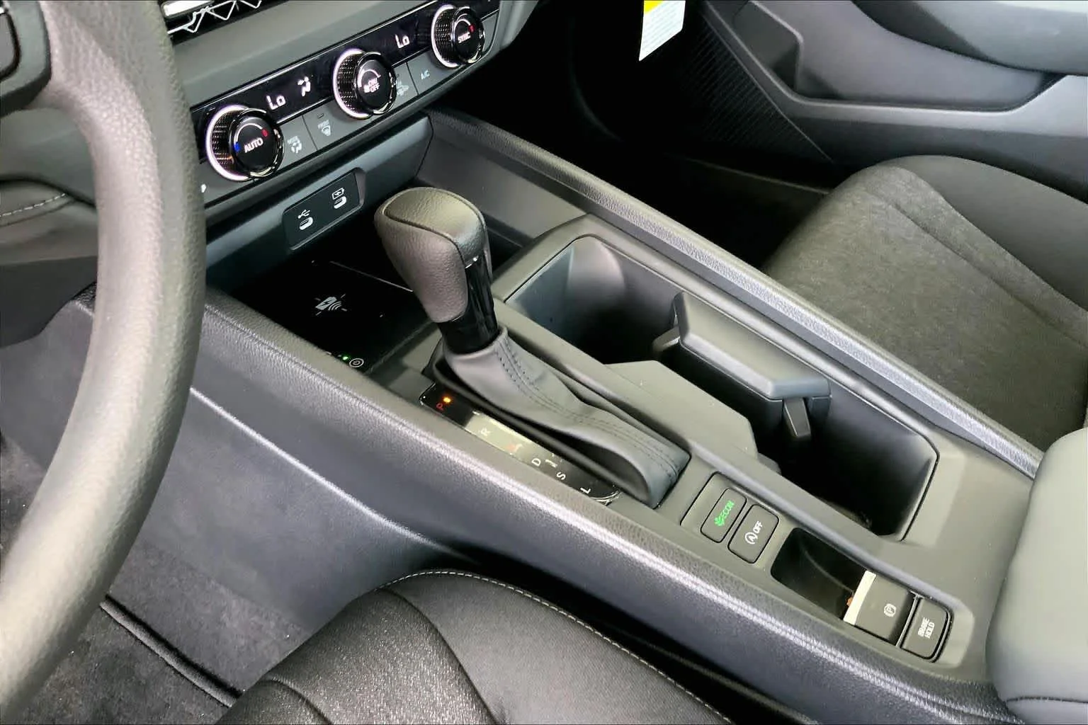 Used 2026 Solar Silver Metallic Honda SE image 17