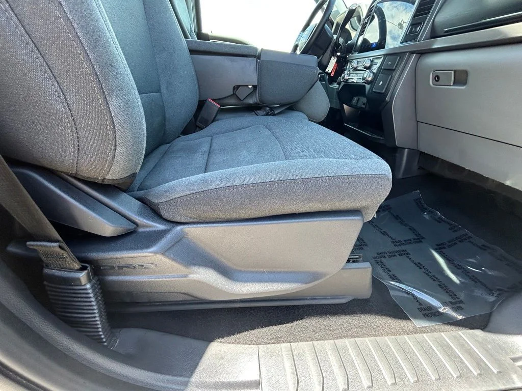 Certified Used 2025 Gray Metallic Ford XLT image 24