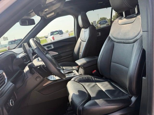 Used 2023 White Metallic Ford ST image 12