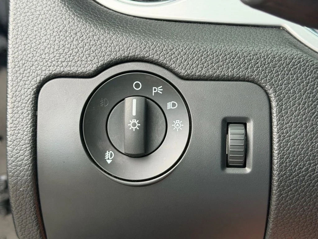 Used 2014 Black Ford GT Premium image 21