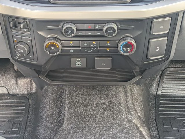 New 2026 Oxford White Ford F-250® XL image 19