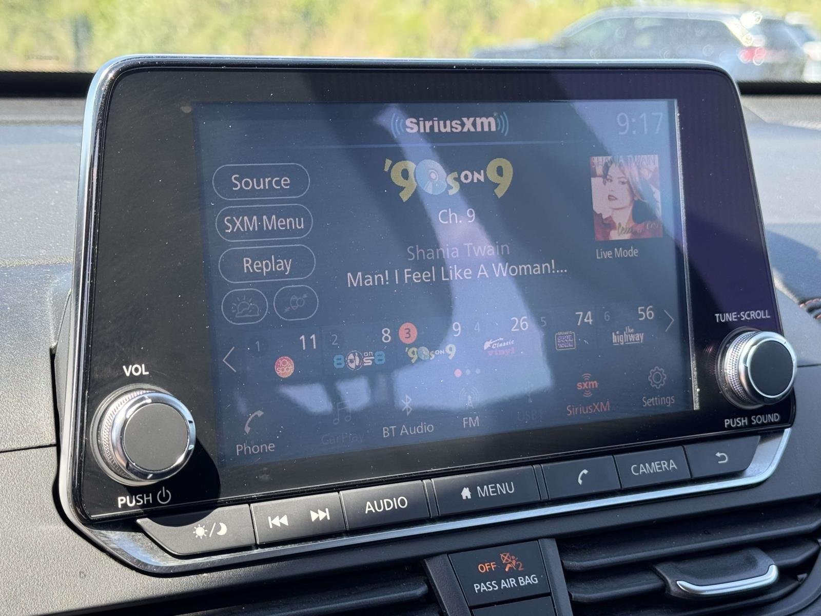 Used 2019 Deep Blue Pearl Nissan 2.5 SR image 3