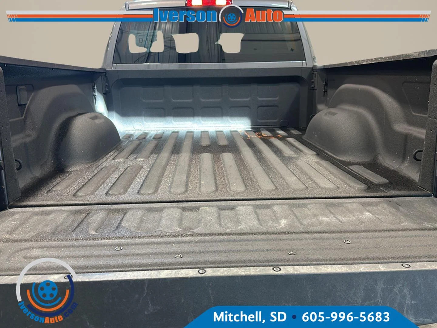 Used 2026 Granite Crystal Metallic Clearcoat Ram Big Horn image 28
