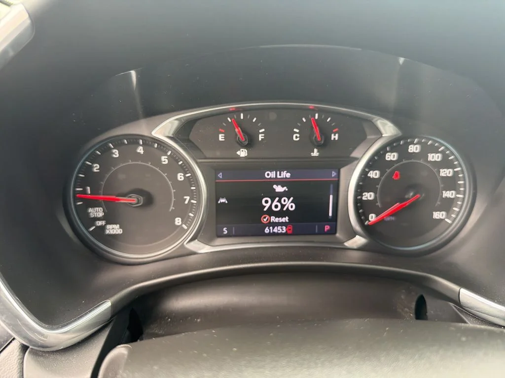 Used 2020 Silver Chevrolet LT image 27