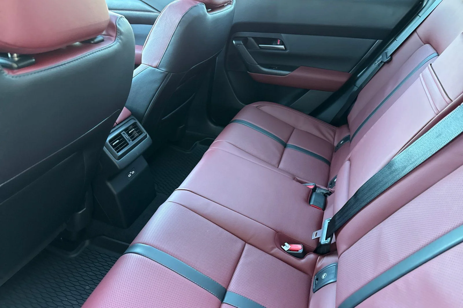 2026 Mazda CX-50 Premium - Photo 12