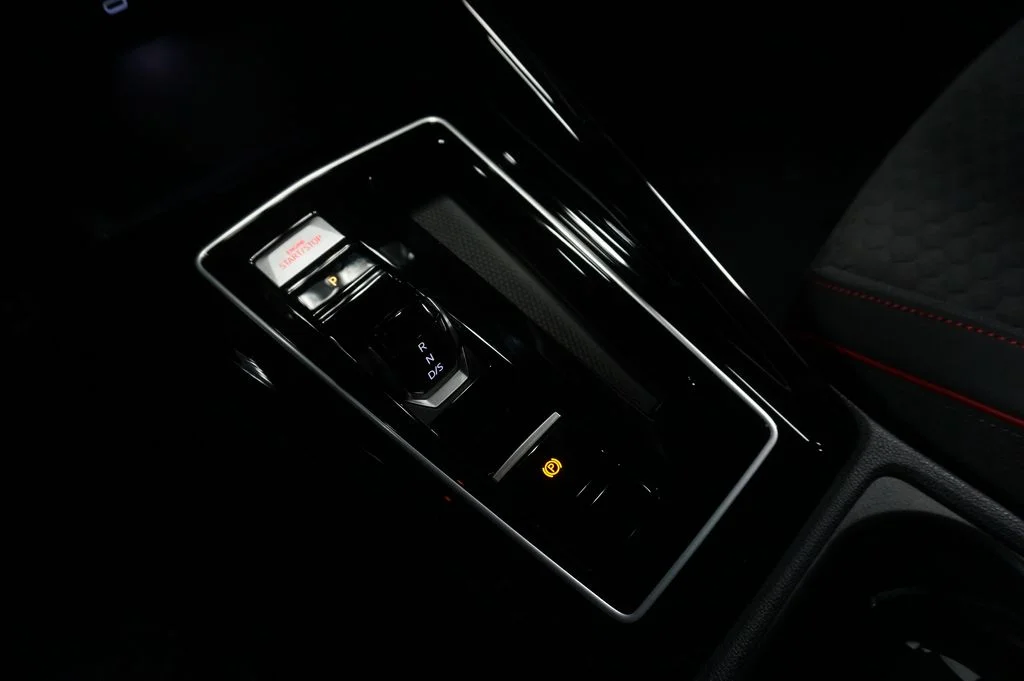 New 2026 Black Volkswagen 2.0T SE image 20
