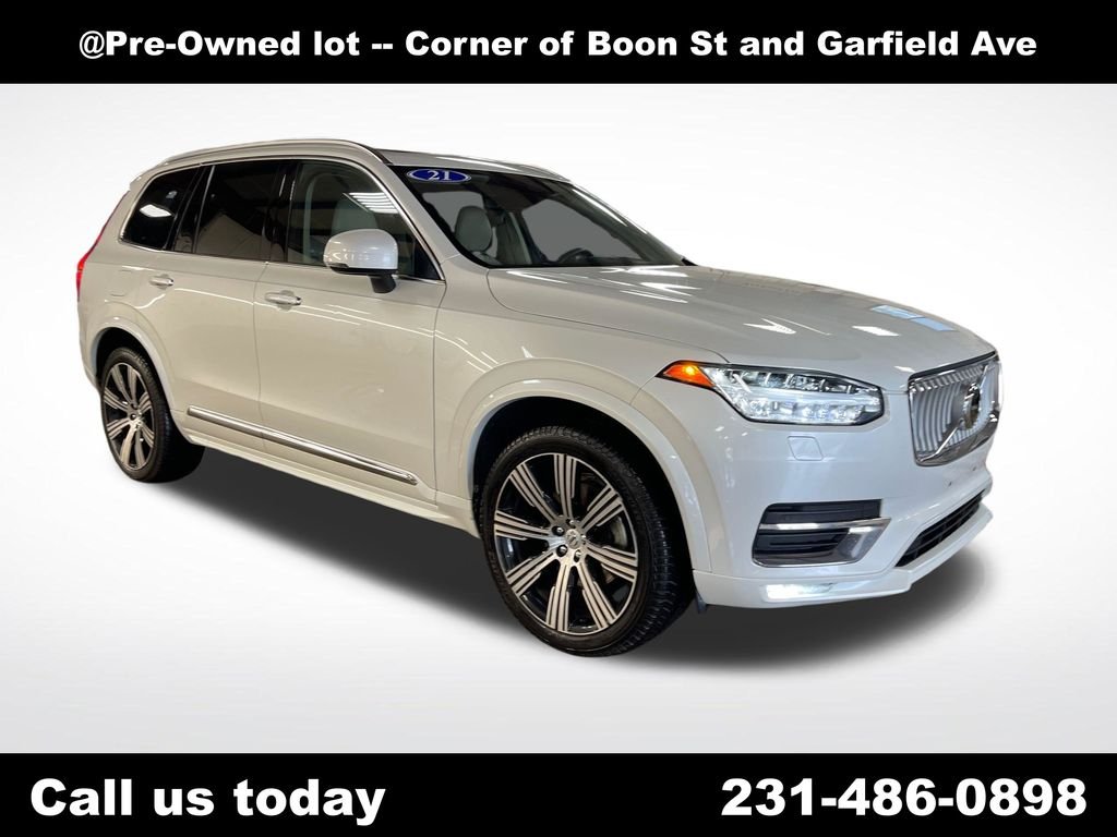 Used 2021 White Volvo T6 Inscription image 7