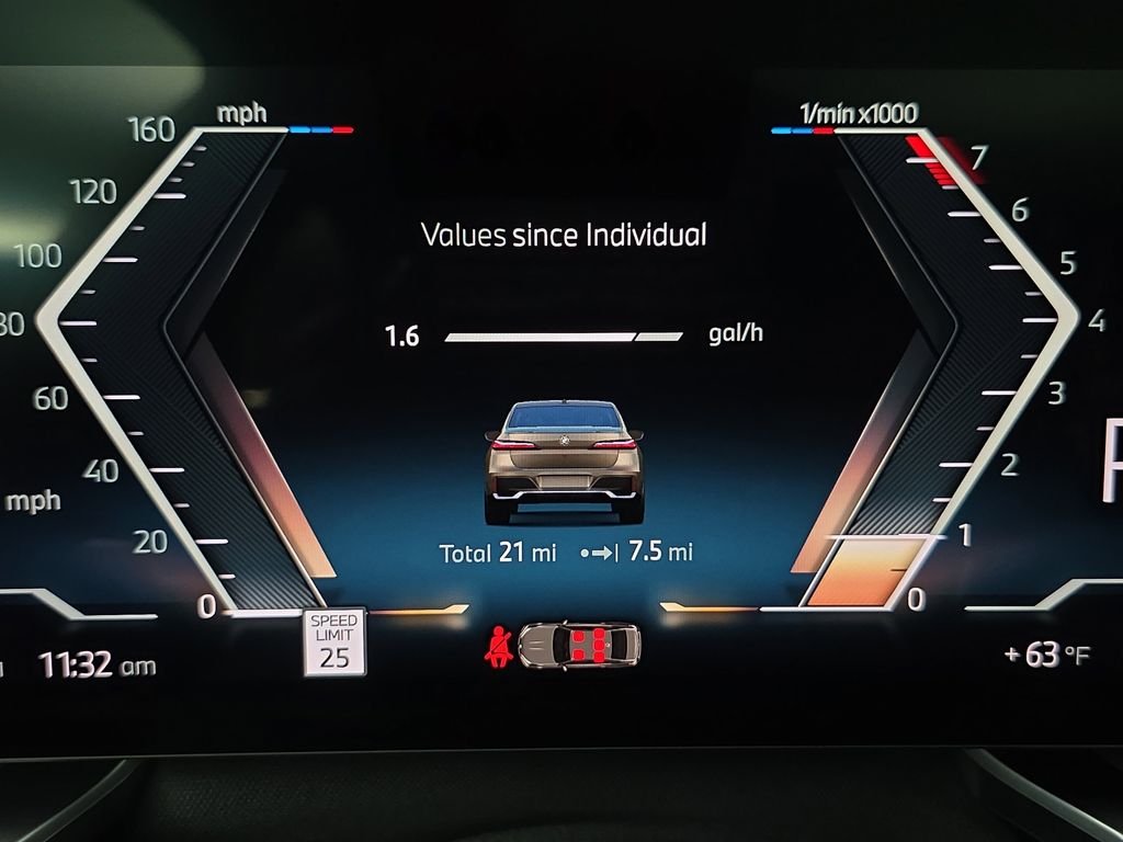 2026 BMW 7 Series 740i - Photo 19