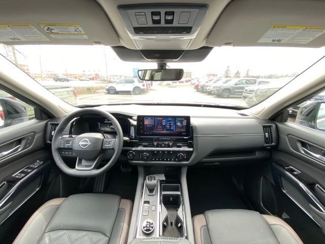New 2026 Gun Metallic Nissan Platinum image 9