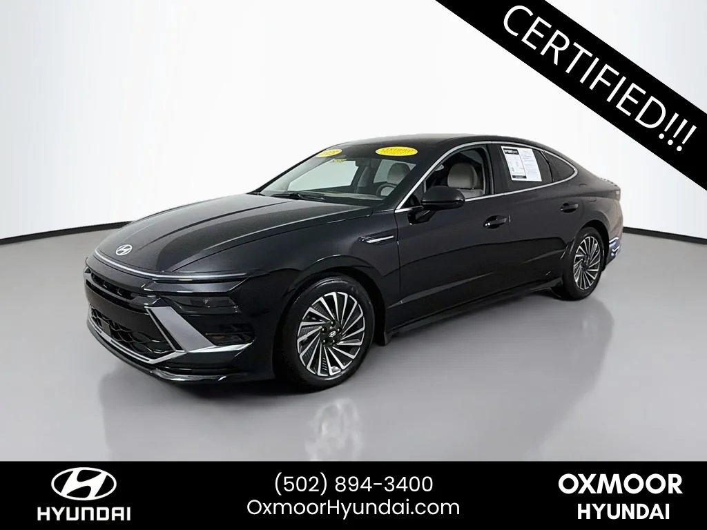 Used 2025 Abyss Black Hyundai SEL image 3