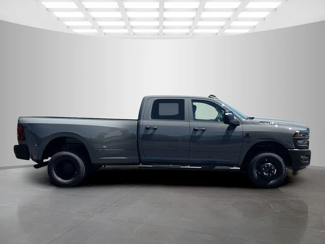 New 2026 Ceramic Gray Clear-Coat Exterior Paint RAM TRADESMAN image 8