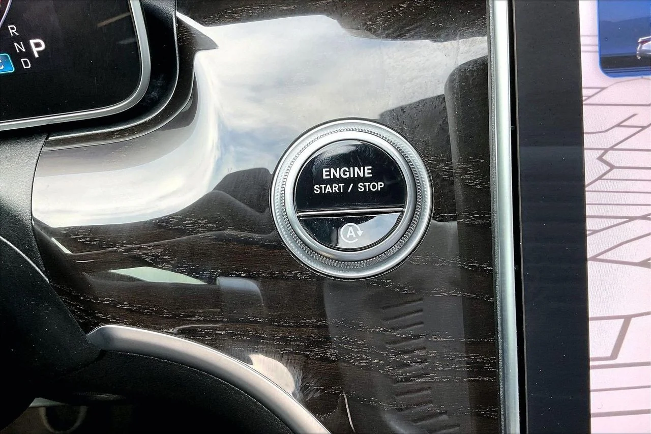 Certified Used 2024 Black Mercedes-Benz C 300 image 28