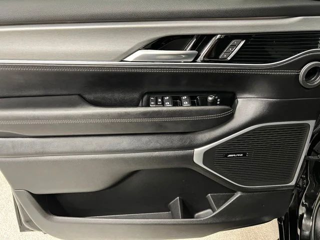 2023 Jeep Wagoneer Series II - Photo 23