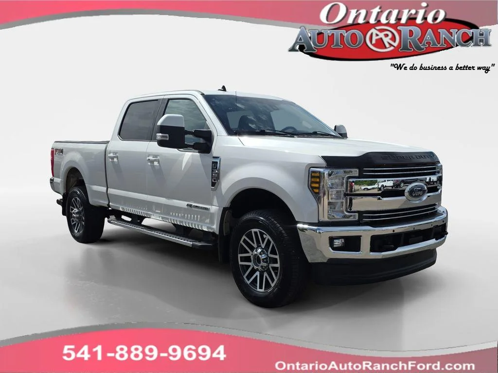 Used 2019 White Platinum Tri-Coat Metallic Ford LARIAT image 1