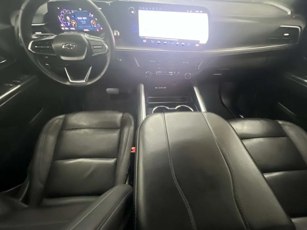 Used 2025 Sterling Gray Metallic Chevrolet Z71 image 14