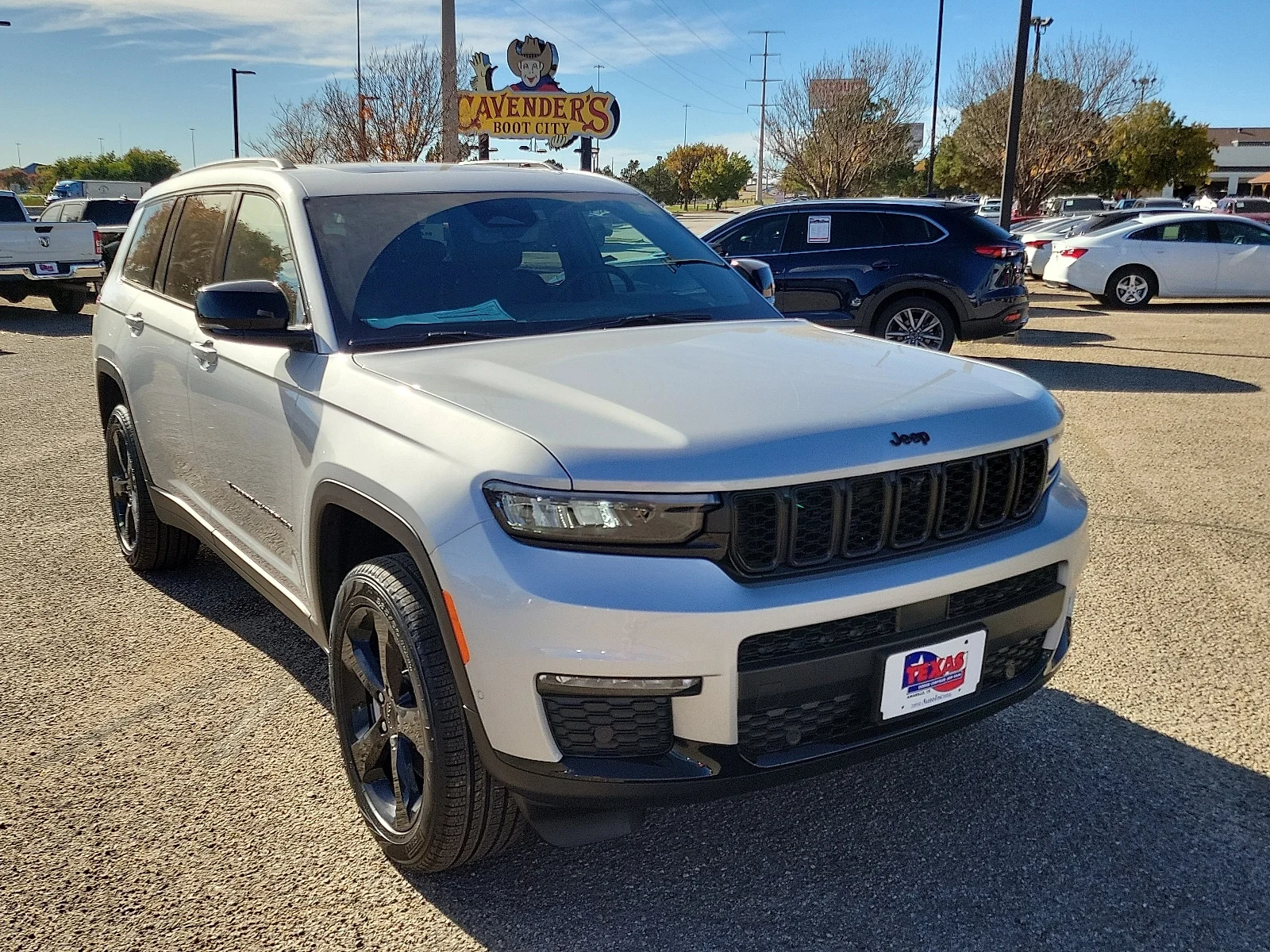 New 2025 Silver Zynith Jeep L LIMITED 4X4 image 6