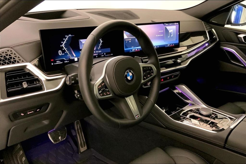 Used 2026 Carbon Black Metallic BMW  image 4