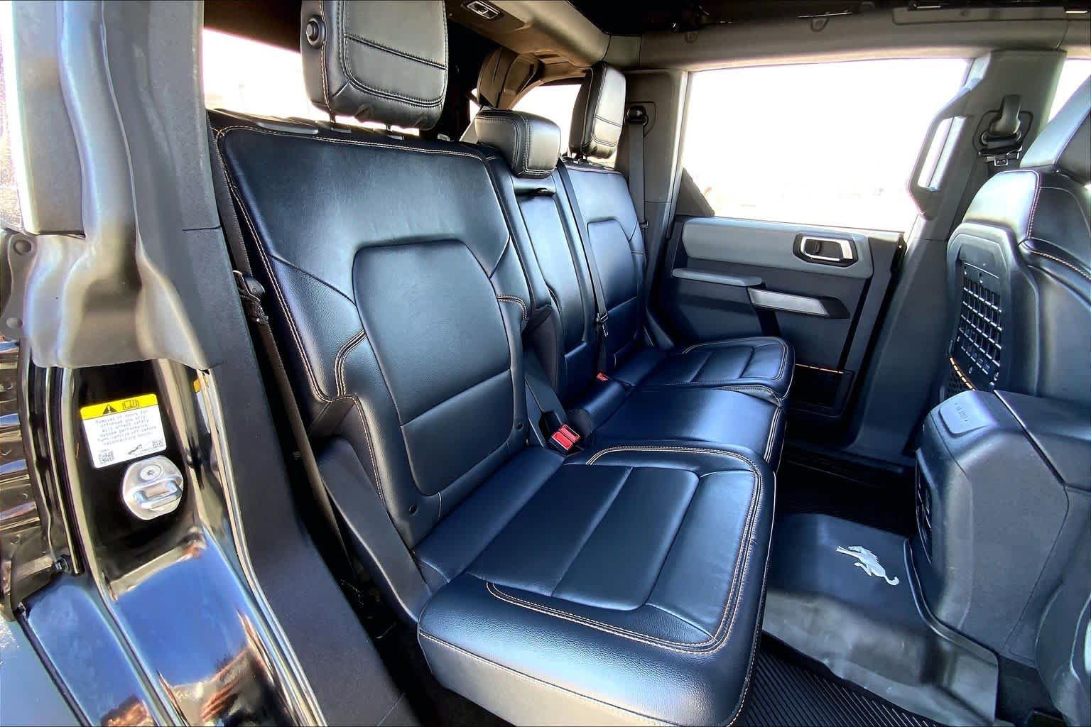 Used 2022 Shadow Black Ford Badlands image 28