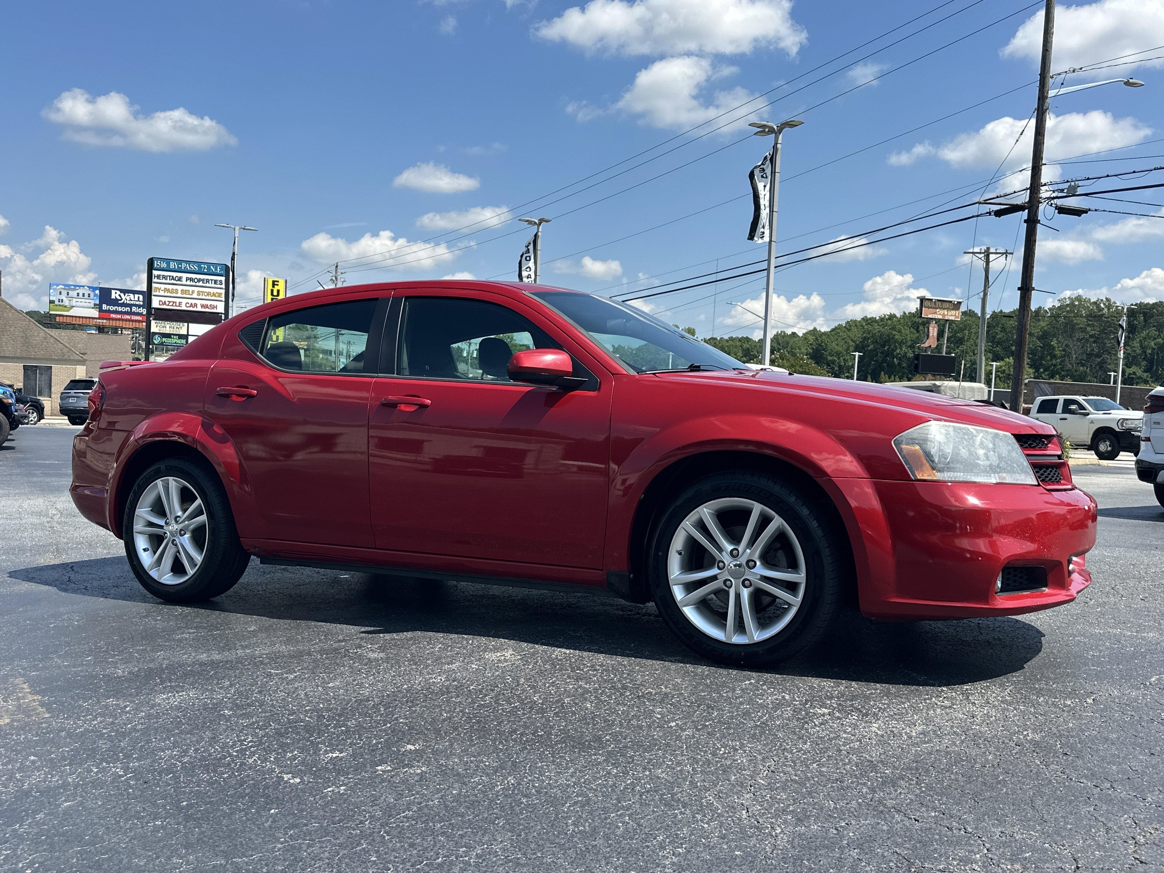 Used 2013 Redline 2-Coat Pearl Dodge SXT image 2