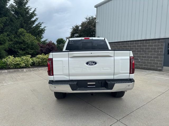New 2026 Star White Metallic Tri-Coat Ford Lariat image 37