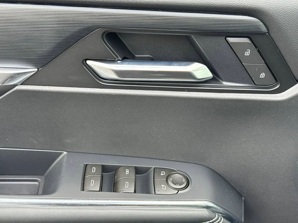 2026 GMC Acadia Elevation - Photo 17