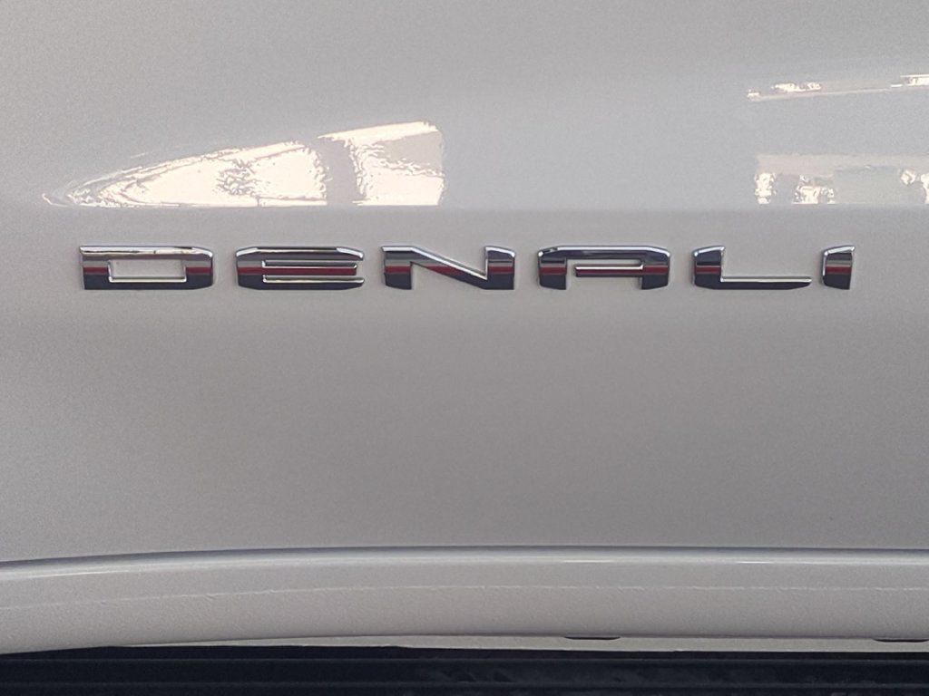2026 GMC Sierra 1500 Denali - Photo 10