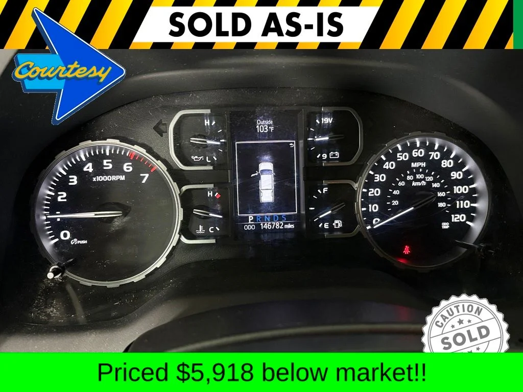 Used 2018 Blue Toyota SR5 image 22