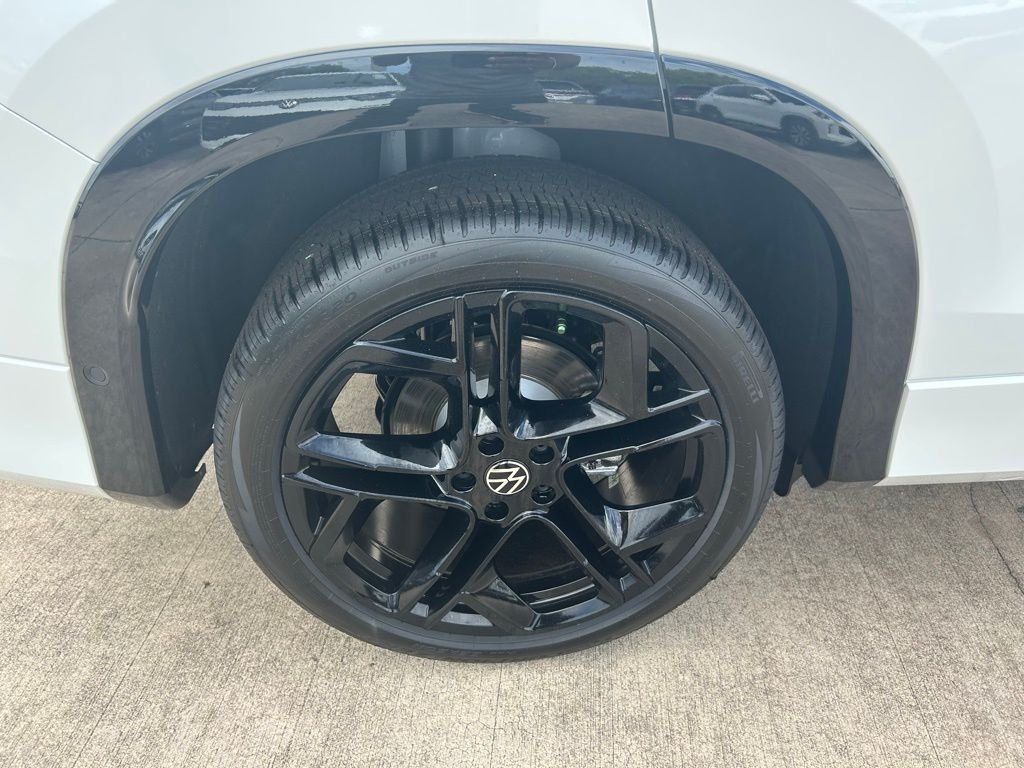 New 2026 White/off-white Volkswagen 2.0T SE R-Line Black image 24
