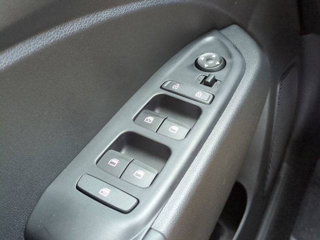 New 2026 White Hyundai SEL w/Two-Tone Roof image 38