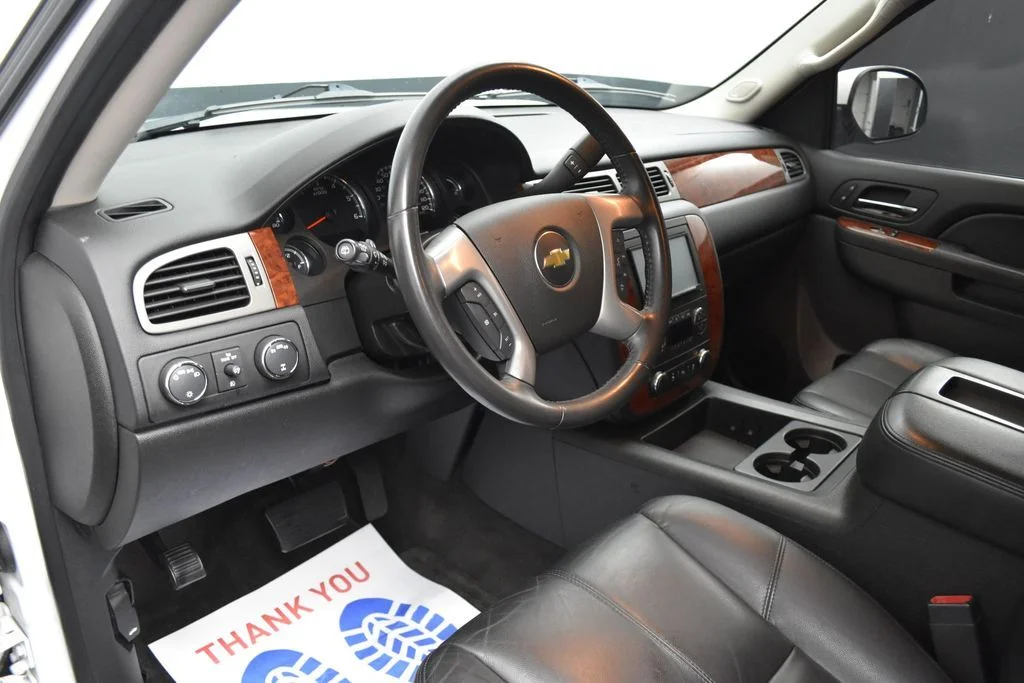 Used 2013 White Chevrolet LT image 17