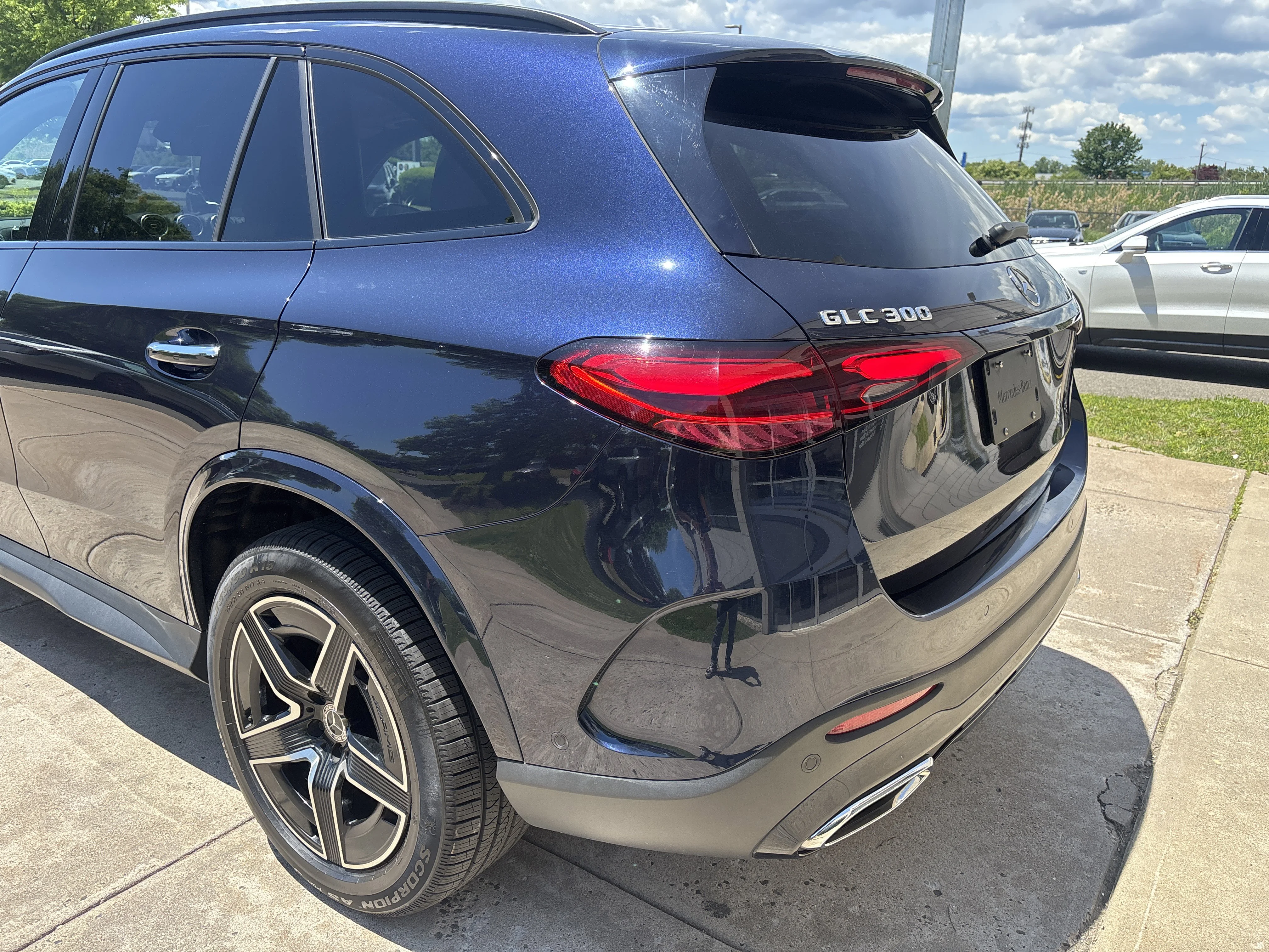 Used 2023 Black Mercedes-Benz GLC 300 image 20