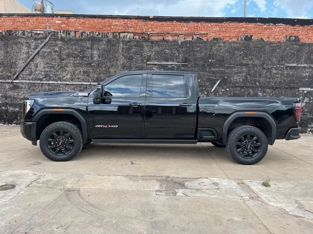 1GT49PEY8RF440640