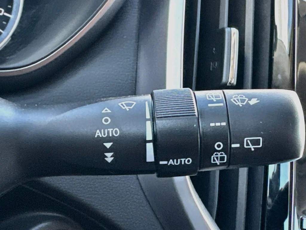 Used 2020 Blue Subaru Touring image 13