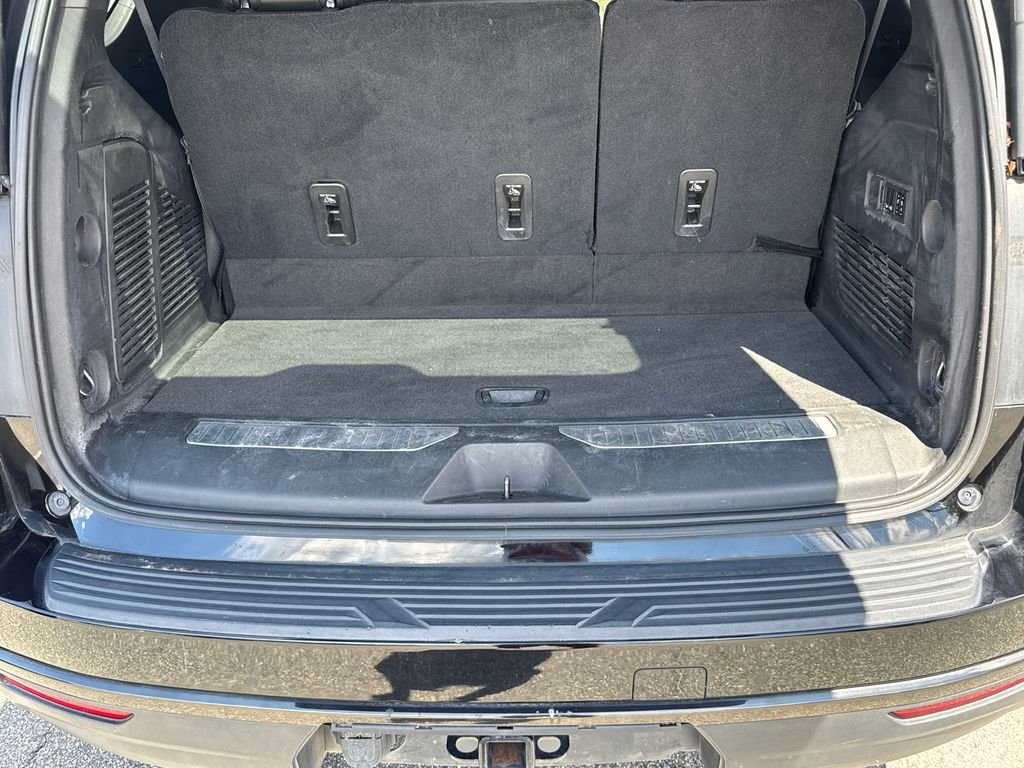 Used 2021 Black Chevrolet Z71 image 18