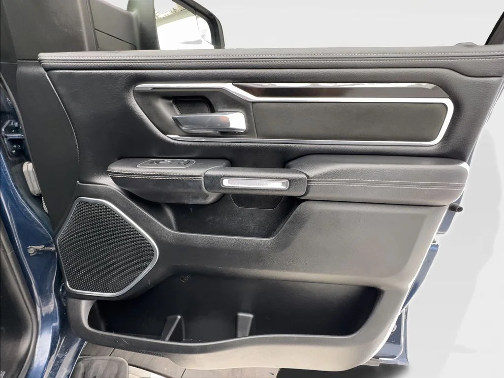 Used 2021 Blue Ram Laramie image 33