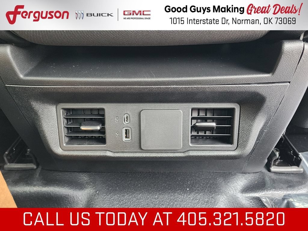 2026 GMC Sierra 3500 Chassis Cab Pro - Photo 50