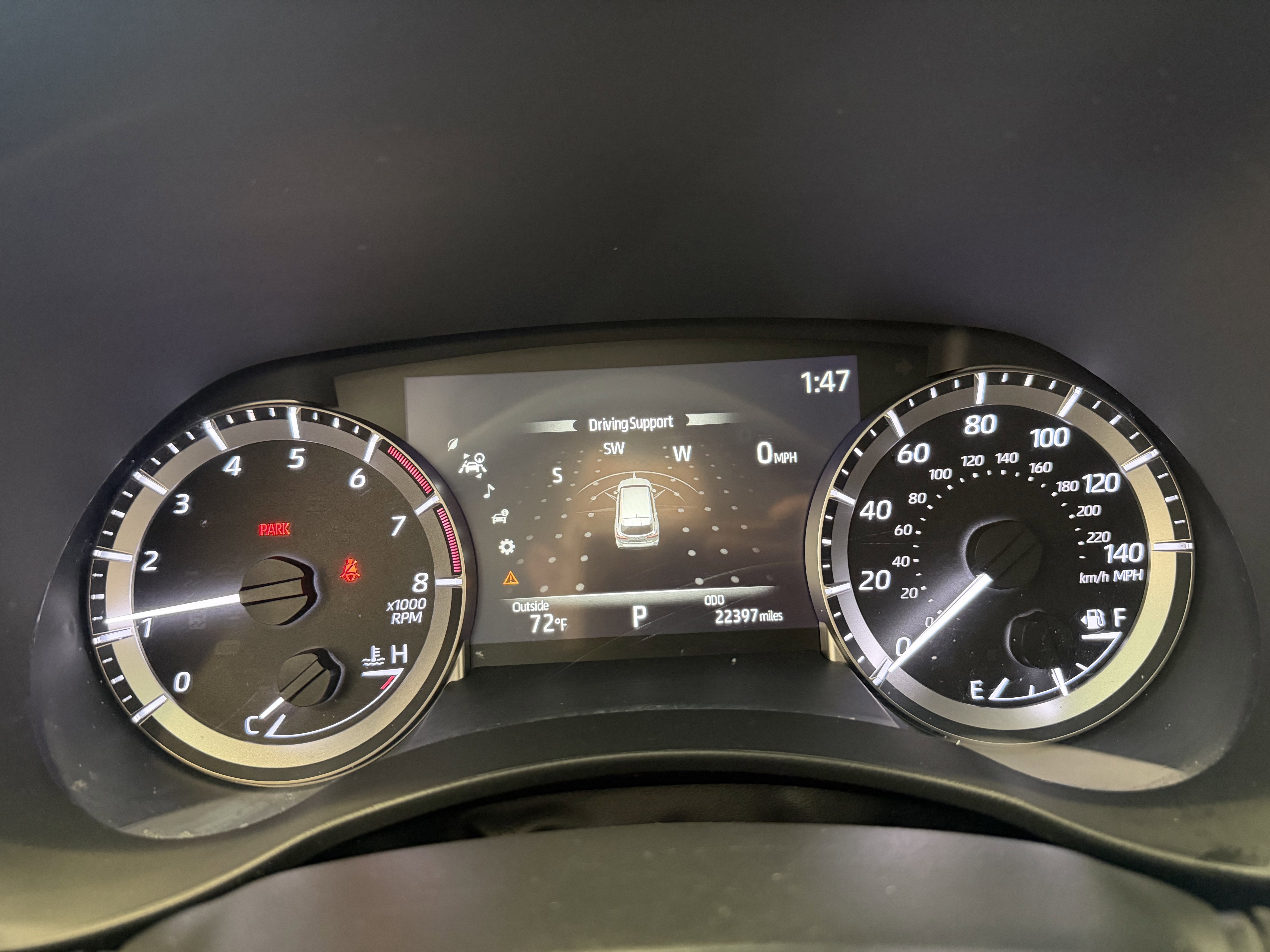 2023 Toyota Highlander XLE - Photo 8