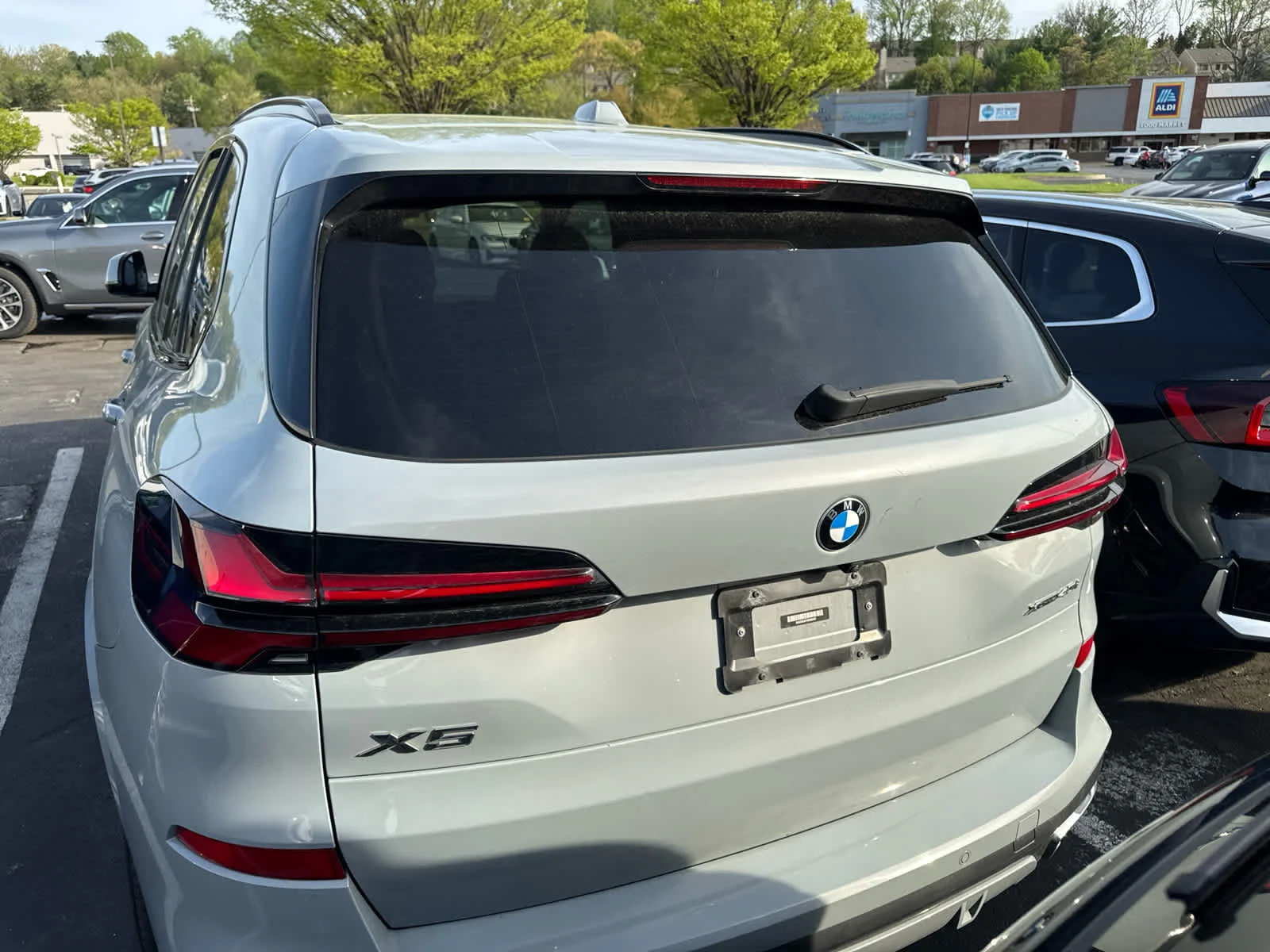 Used 2024 Brooklyn Grey Metallic BMW xDrive40i image 10