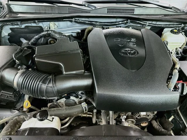 Used 2021  Toyota TRD Off-Road image 28