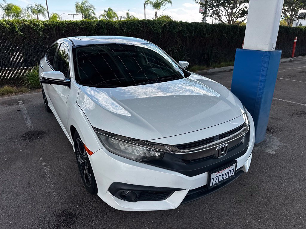 Used 2017 White Orchid Pearl Honda Touring image 10