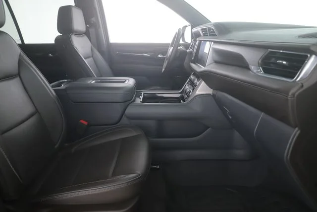 Used 2024 White GMC Denali image 36