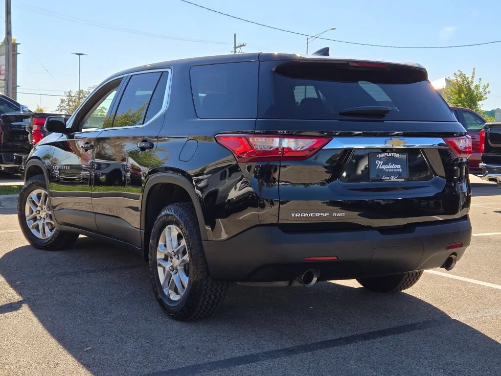 Used 2020 Black Chevrolet LS image 13