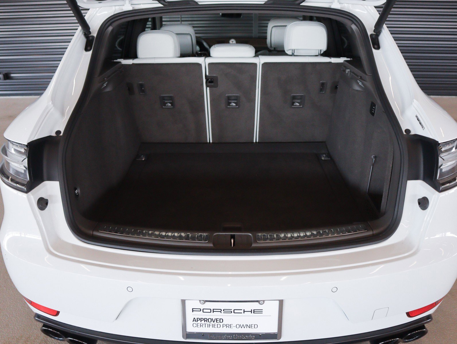 Used 2021 White Porsche GTS image 30