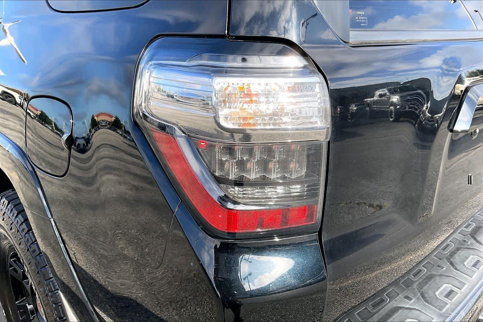 Used 2022 Midnight Black Metallic Toyota SR5 Premium image 24