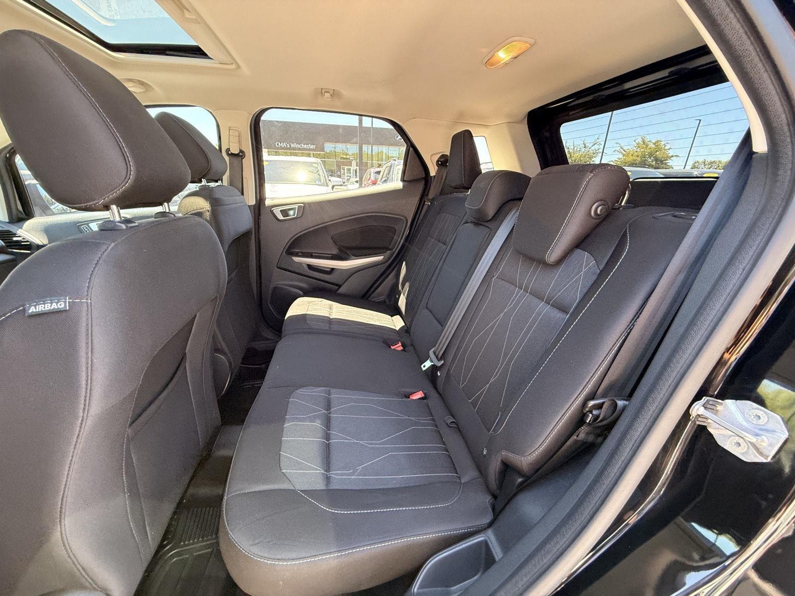 Used 2019 Shadow Black Ford SE image 17
