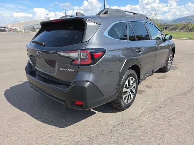 Used 2025 Magnetite Gray Metallic Subaru Premium image 3