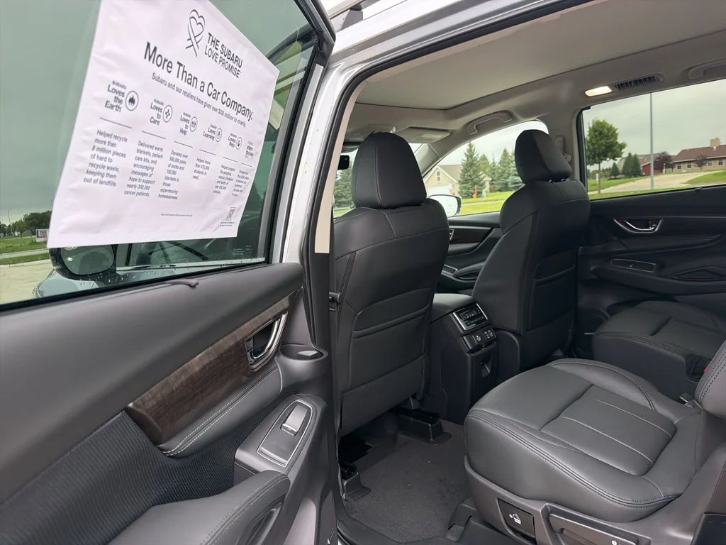 New 2026 ICE SILVER METALLIC Subaru Touring image 10
